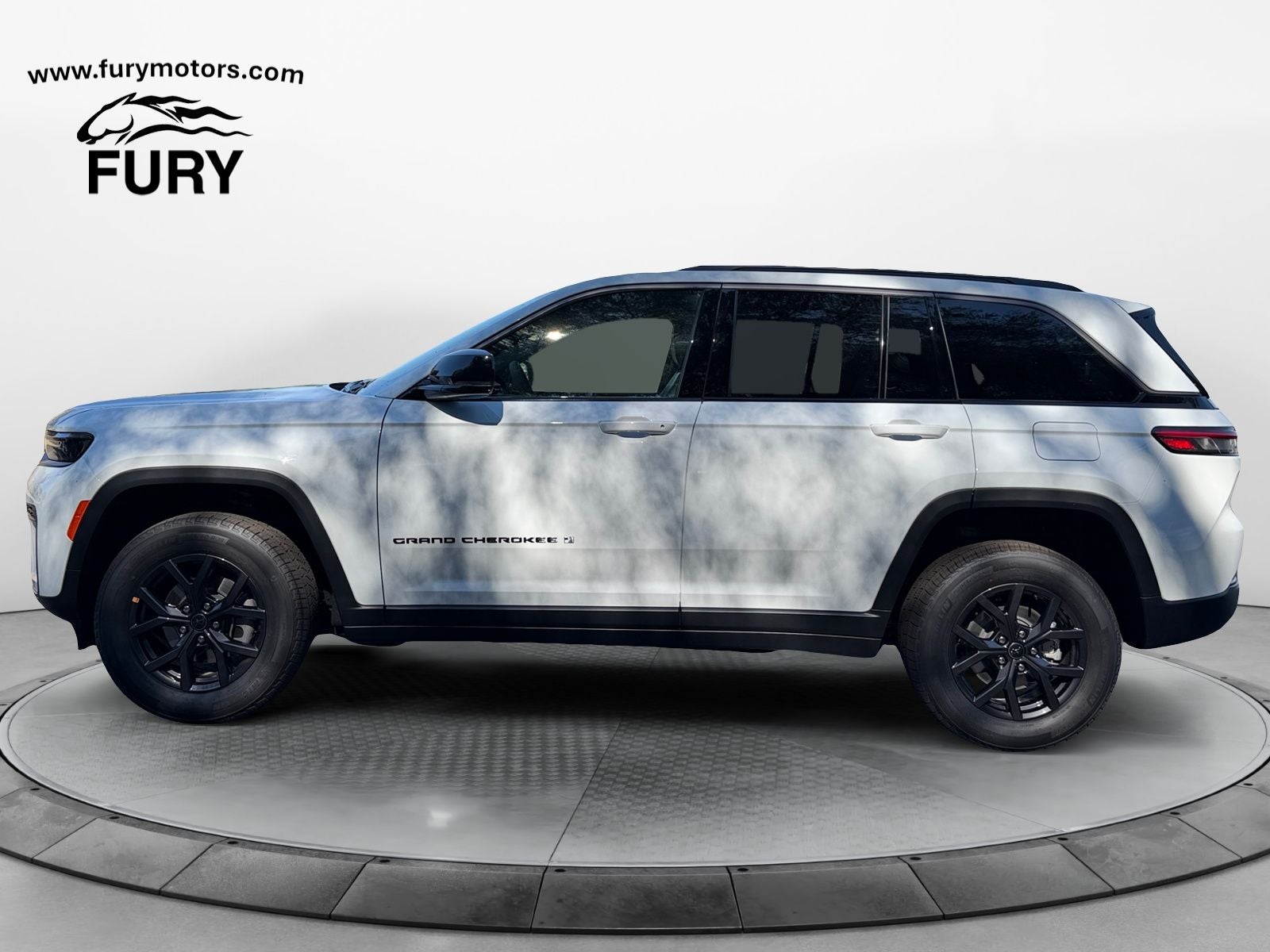 2027 Jeep Grand Cherokee GRAND CHEROKEE LAREDO ALTITUDE 4X4