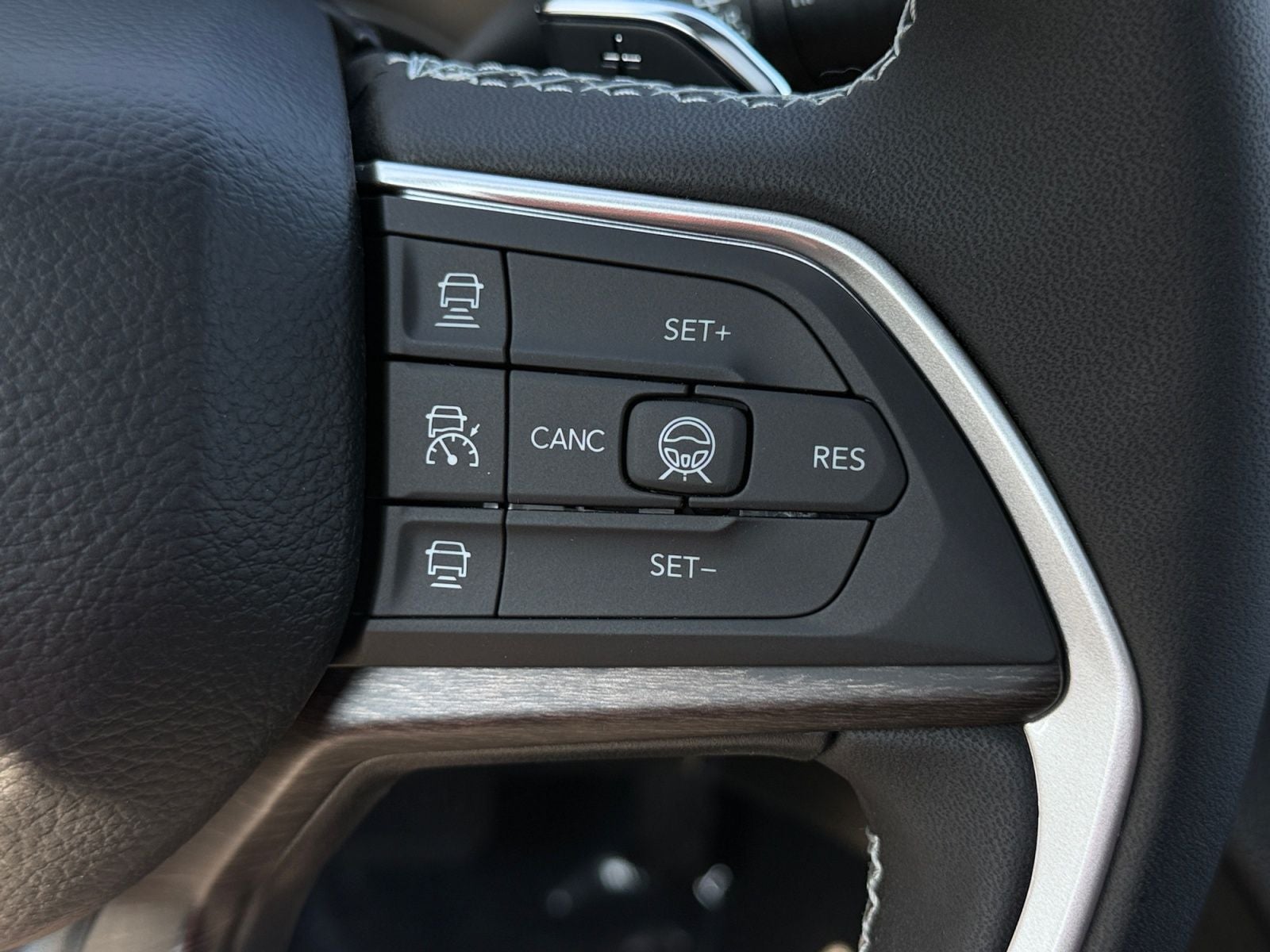 2027 Jeep Grand Cherokee GRAND CHEROKEE LIMITED 4X4