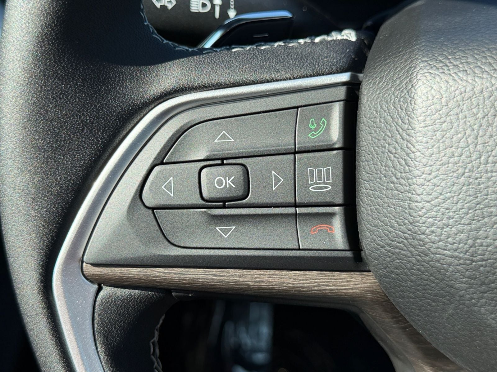 2027 Jeep Grand Cherokee GRAND CHEROKEE LIMITED 4X4