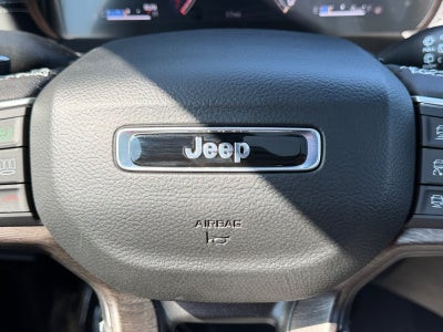 2027 Jeep Grand Cherokee GRAND CHEROKEE LIMITED 4X4