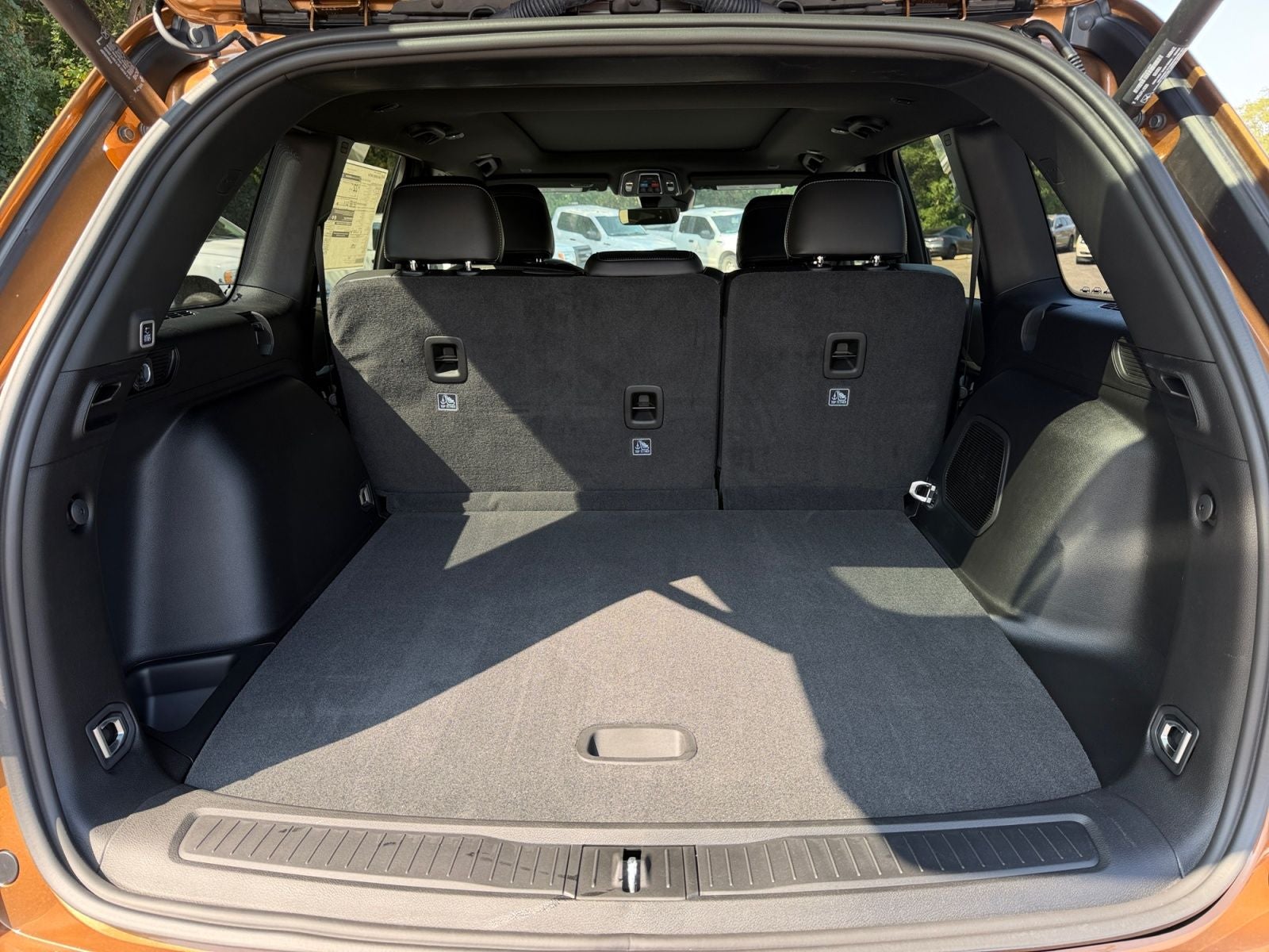 2027 Jeep Grand Cherokee GRAND CHEROKEE LIMITED 4X4