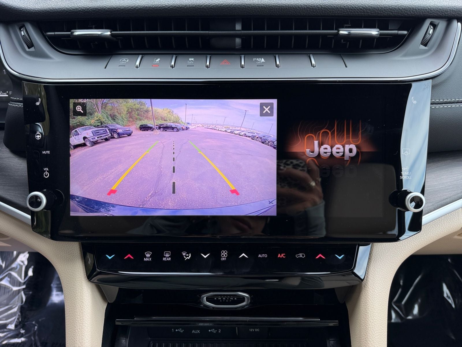 2027 Jeep Grand Cherokee GRAND CHEROKEE LIMITED 4X4