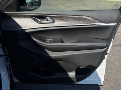 2027 Jeep Grand Cherokee GRAND CHEROKEE LIMITED 4X4