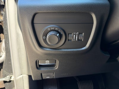 2027 Jeep Grand Cherokee GRAND CHEROKEE L LAREDO ALTITUDE 4X4