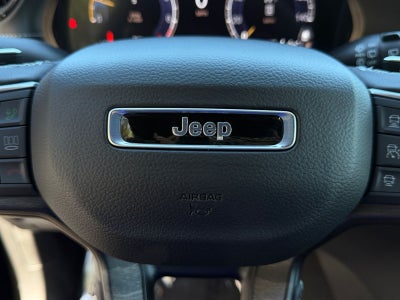 2027 Jeep Grand Cherokee GRAND CHEROKEE L LAREDO ALTITUDE 4X4