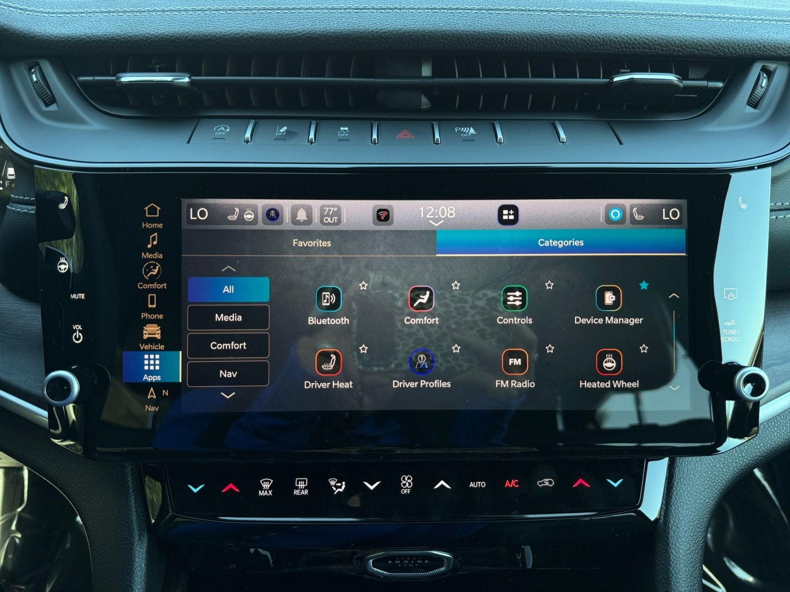 2027 Jeep Grand Cherokee GRAND CHEROKEE L LAREDO ALTITUDE 4X4