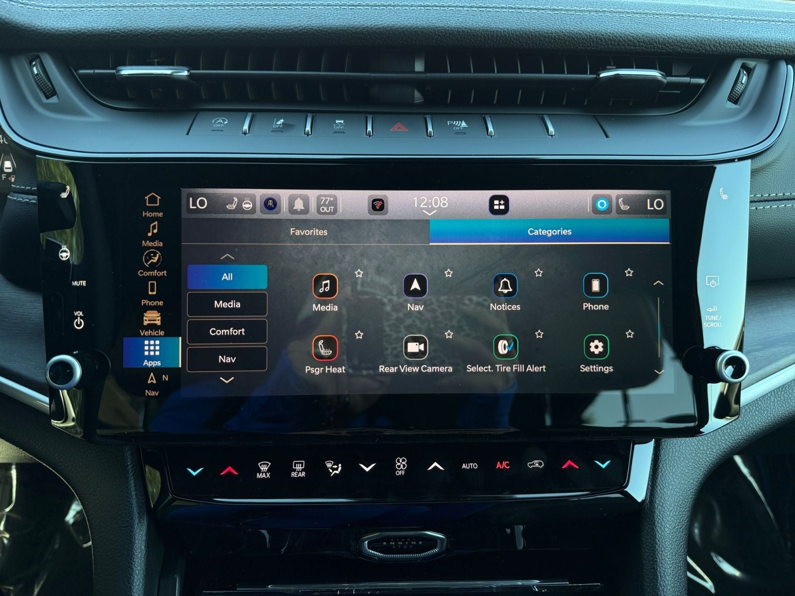 2027 Jeep Grand Cherokee GRAND CHEROKEE L LAREDO ALTITUDE 4X4