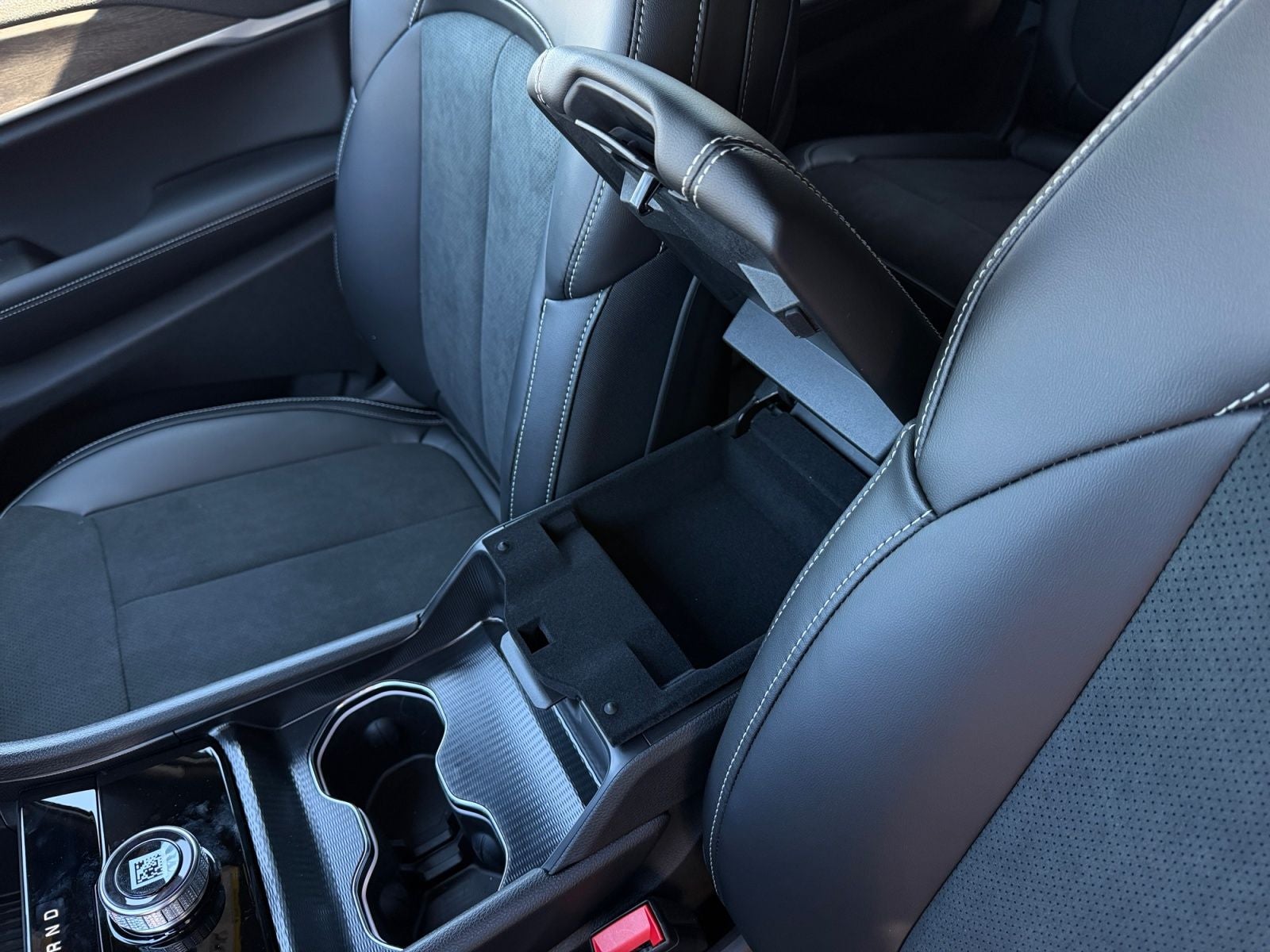 2027 Jeep Grand Cherokee GRAND CHEROKEE L LAREDO ALTITUDE 4X4