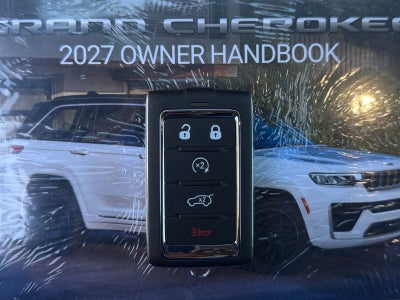 2027 Jeep Grand Cherokee GRAND CHEROKEE L LAREDO ALTITUDE 4X4