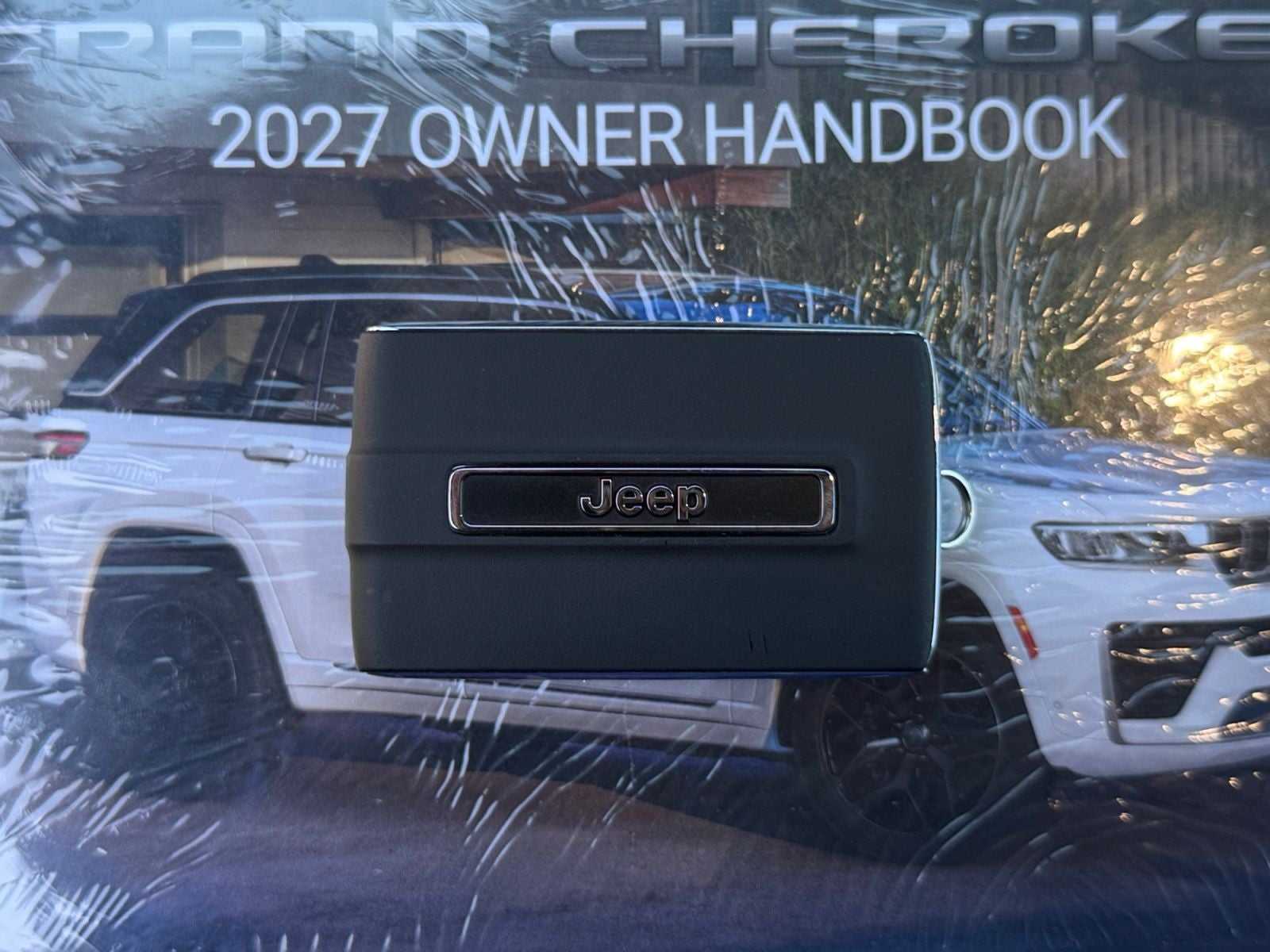 2027 Jeep Grand Cherokee GRAND CHEROKEE L LAREDO ALTITUDE 4X4