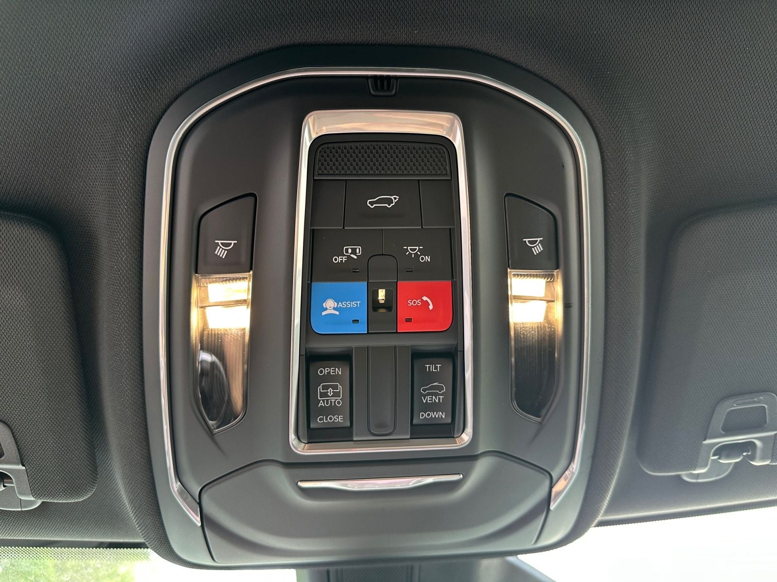 2026 Jeep Grand Cherokee GRAND CHEROKEE L LAREDO ALTITUDE 4X4