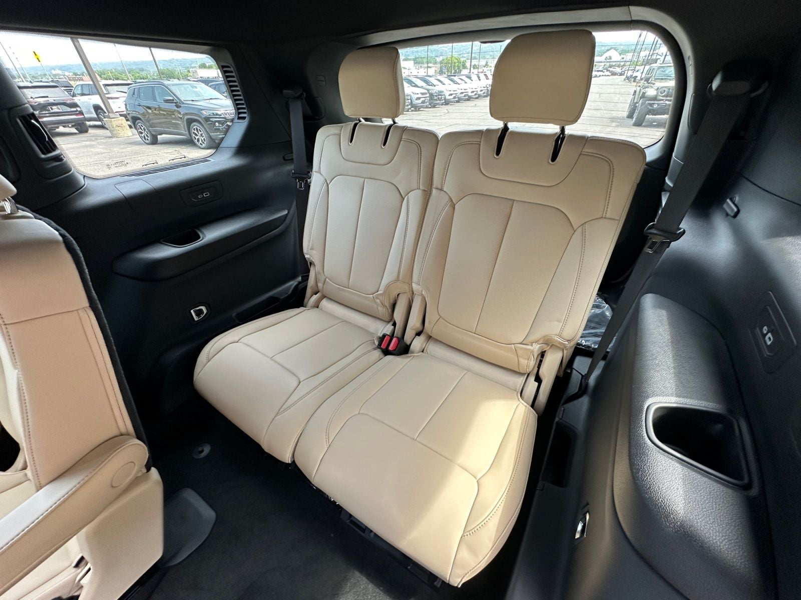 2026 Jeep Grand Cherokee GRAND CHEROKEE L LIMITED 4X4