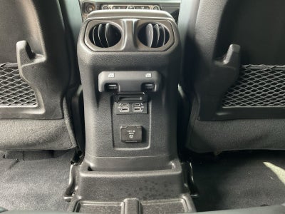 2024 Jeep Wrangler 4-Door Recon