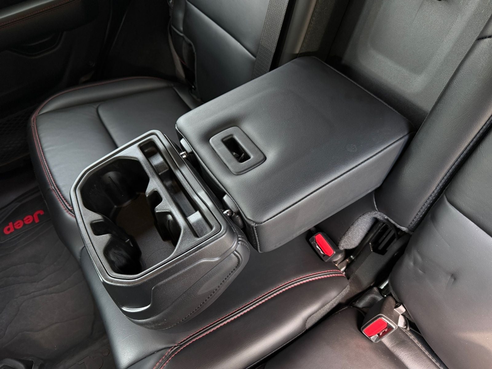2024 Jeep Wrangler 4-Door Recon