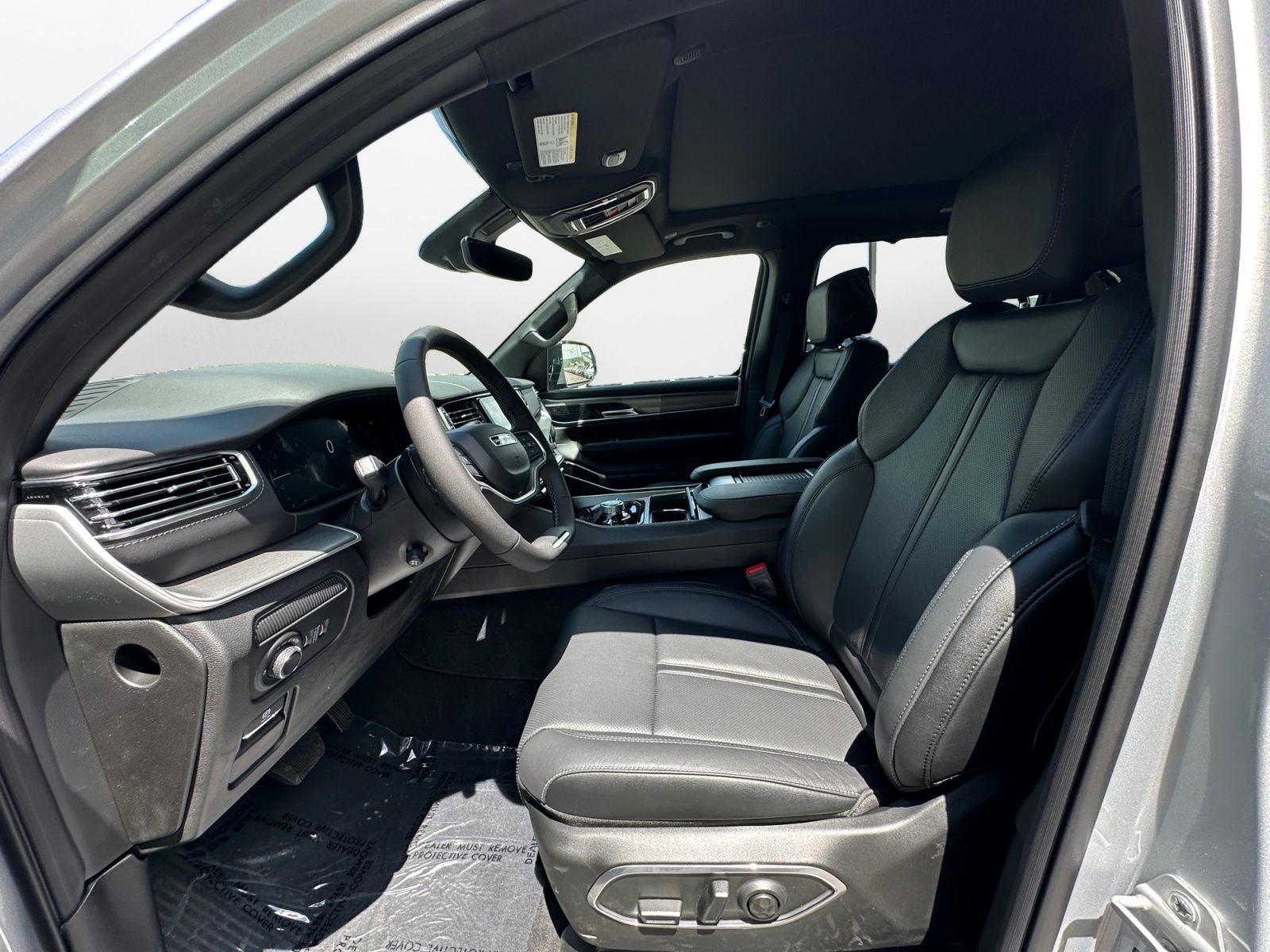 2026 Jeep Grand Wagoneer L GRAND WAGONEER L LIMITED RESERVE 4X4