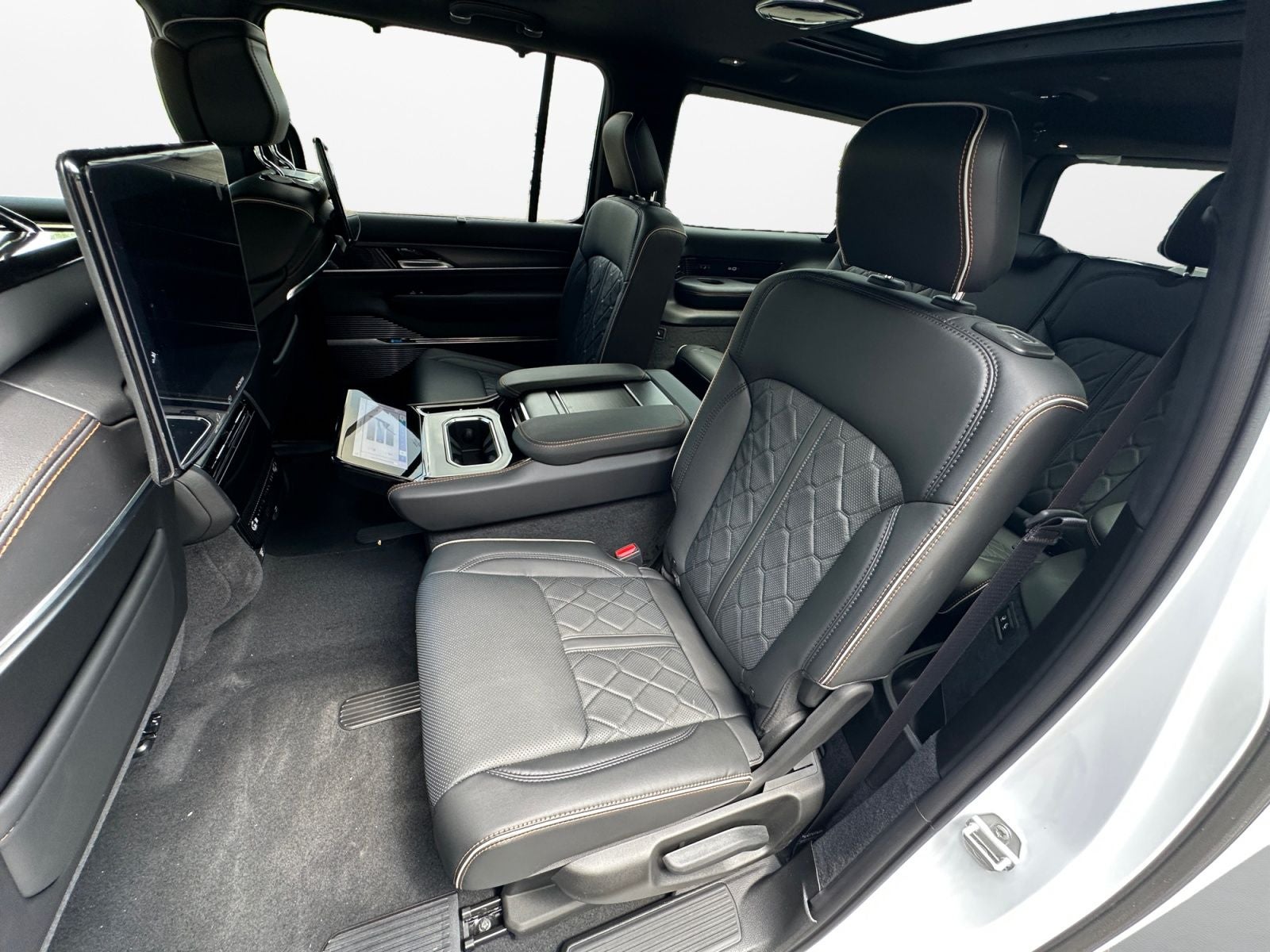 2026 Jeep Grand Wagoneer L GRAND WAGONEER L SUMMIT RESERVE 4X4