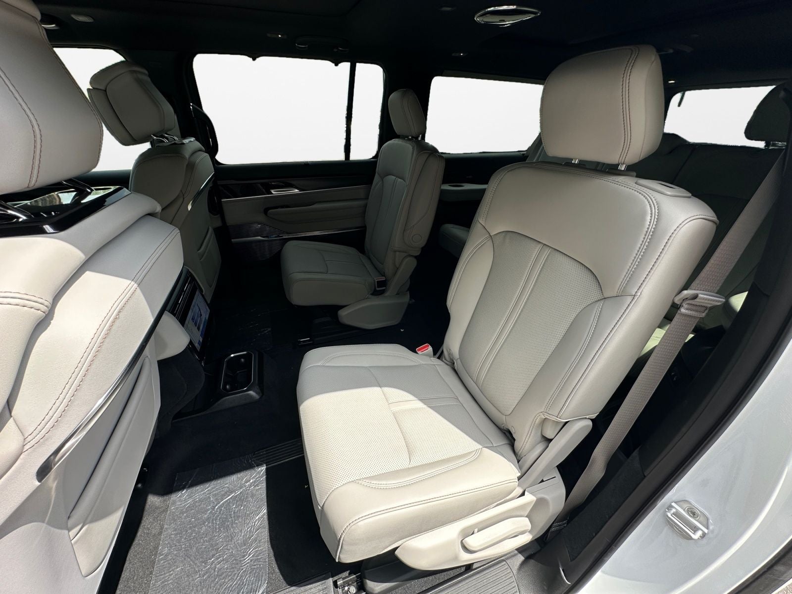 2026 Jeep Grand Wagoneer L GRAND WAGONEER L SUMMIT OBSIDIAN 4X4