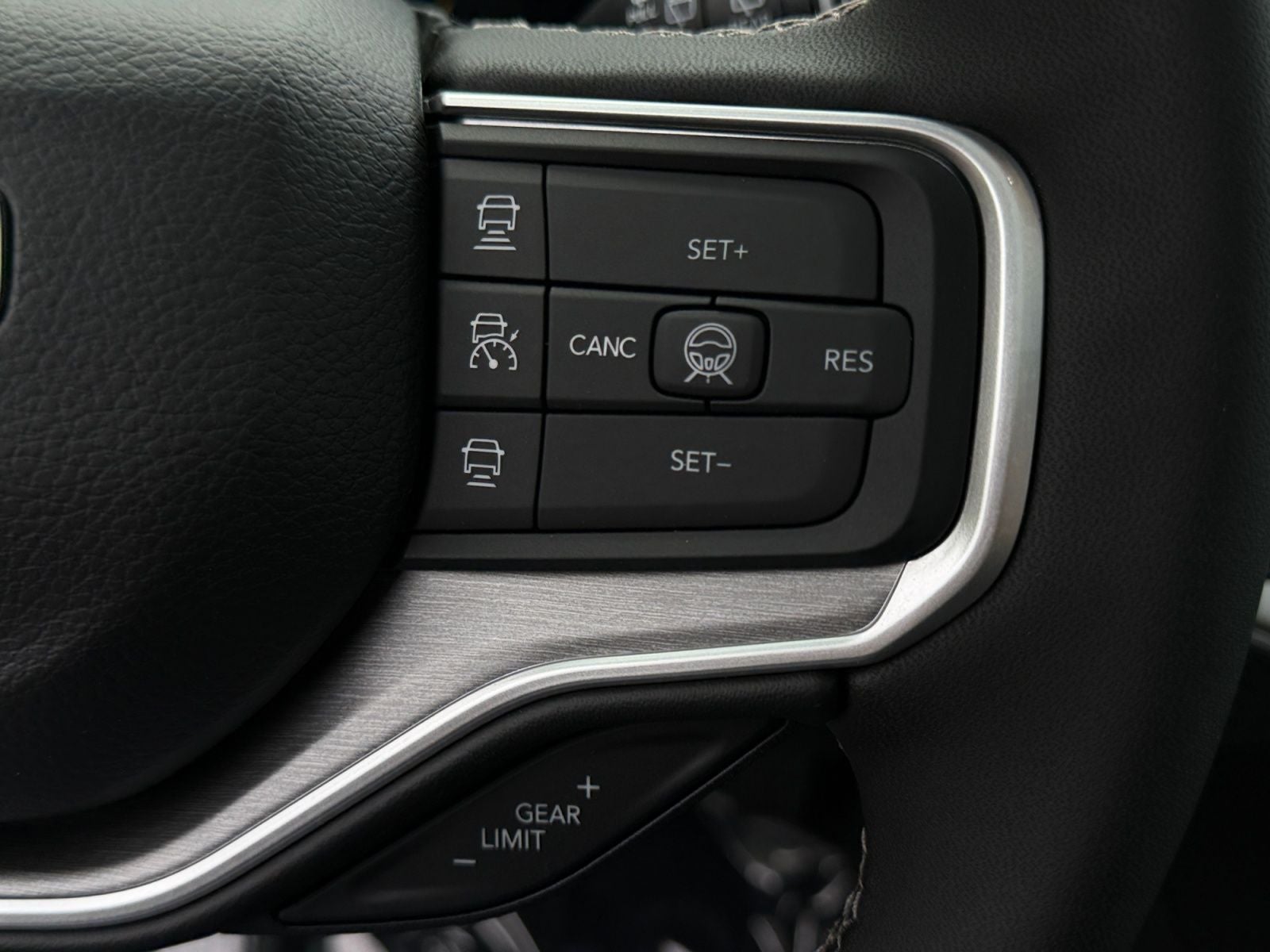 2026 Jeep Grand Wagoneer GRAND WAGONEER UPLAND 4X4