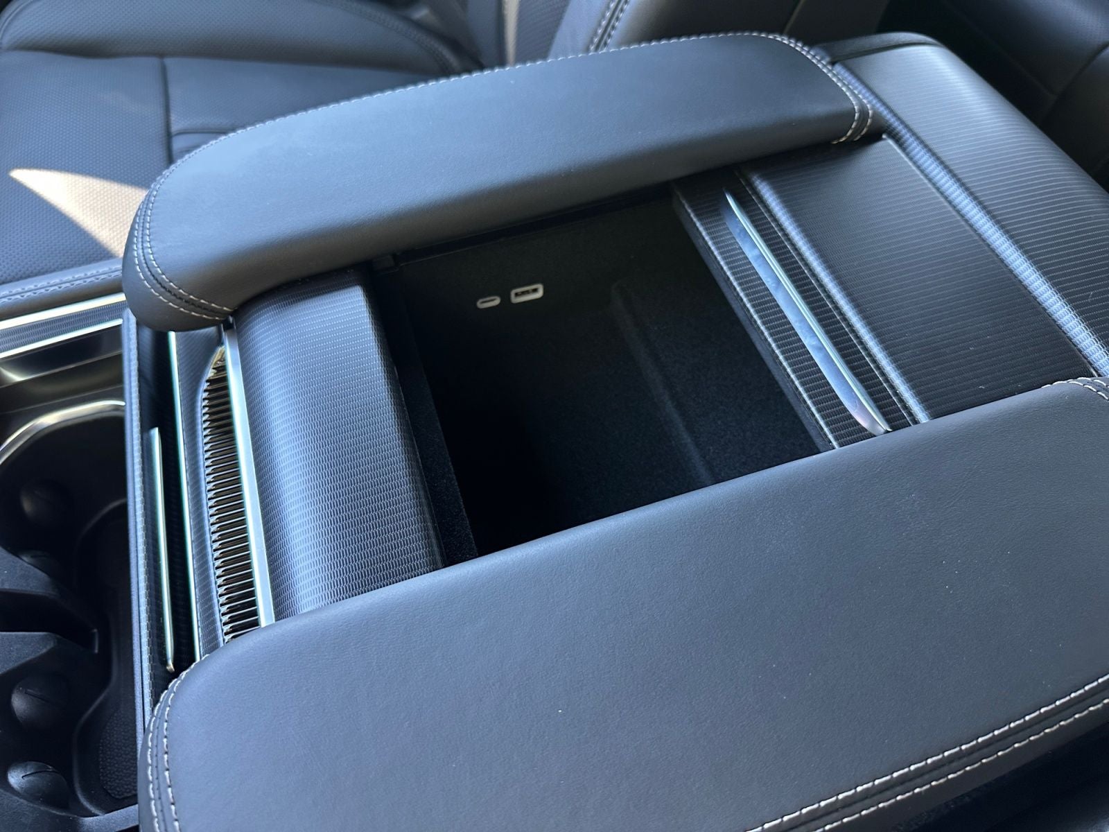 2026 Jeep Grand Wagoneer GRAND WAGONEER SUMMIT OBSIDIAN 4X4