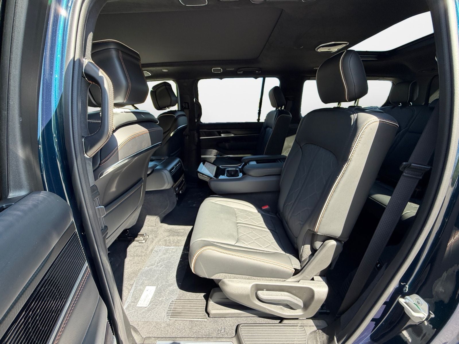 2026 Jeep Grand Wagoneer GRAND WAGONEER SUMMIT RESERVE 4X4