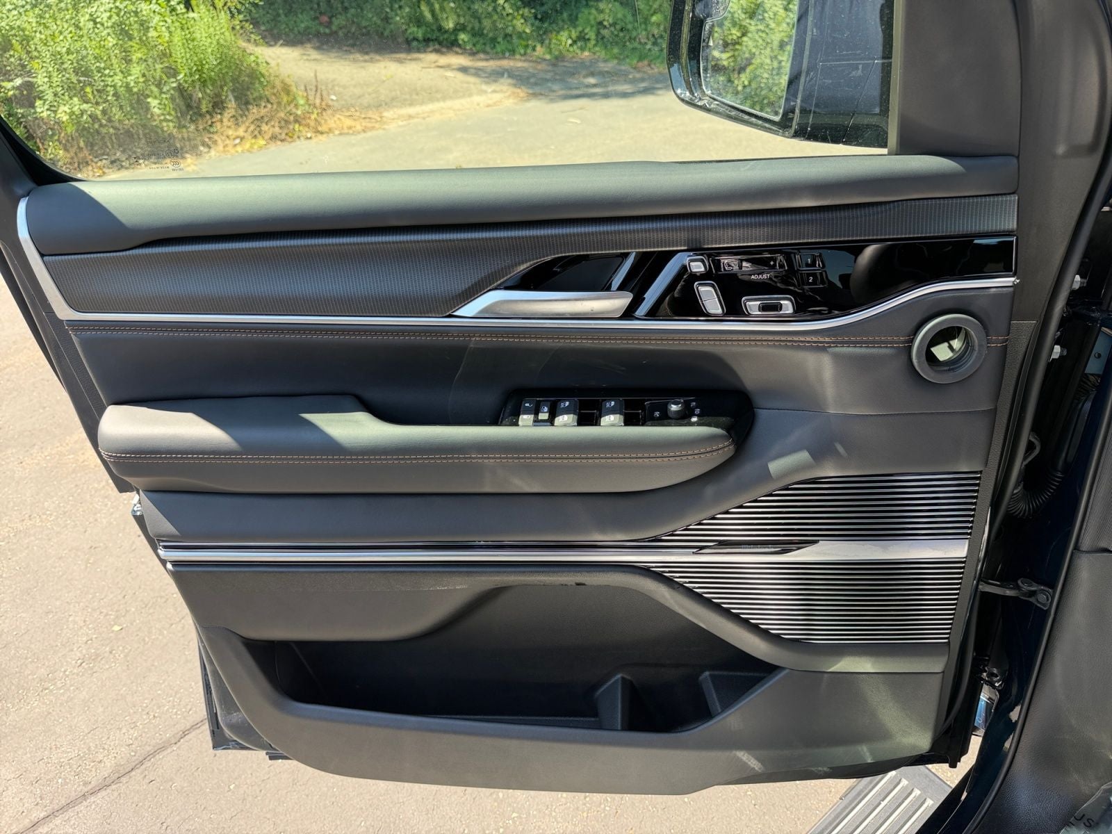 2026 Jeep Grand Wagoneer GRAND WAGONEER SUMMIT RESERVE 4X4