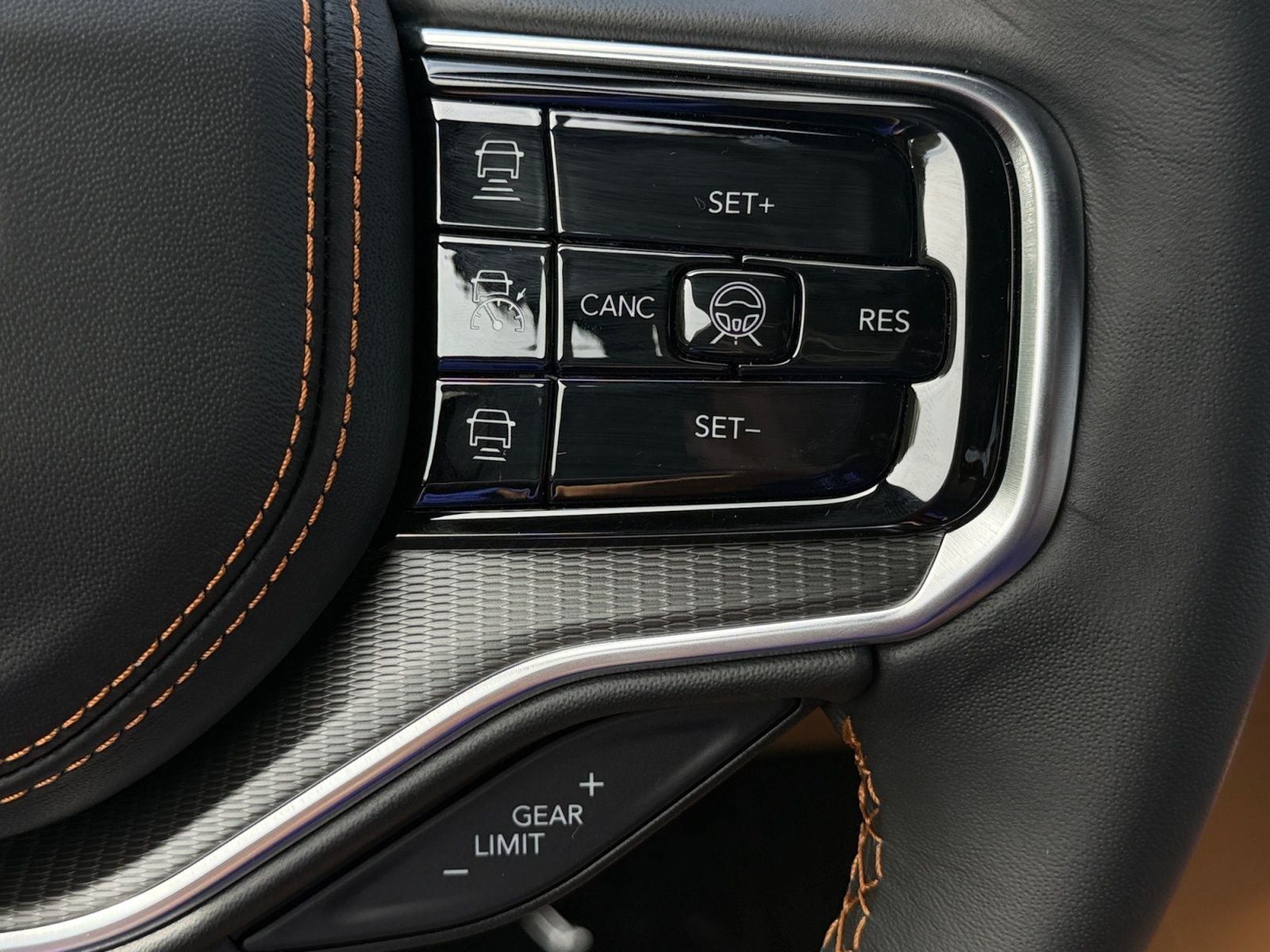 2026 Jeep Grand Wagoneer GRAND WAGONEER SUMMIT RESERVE 4X4