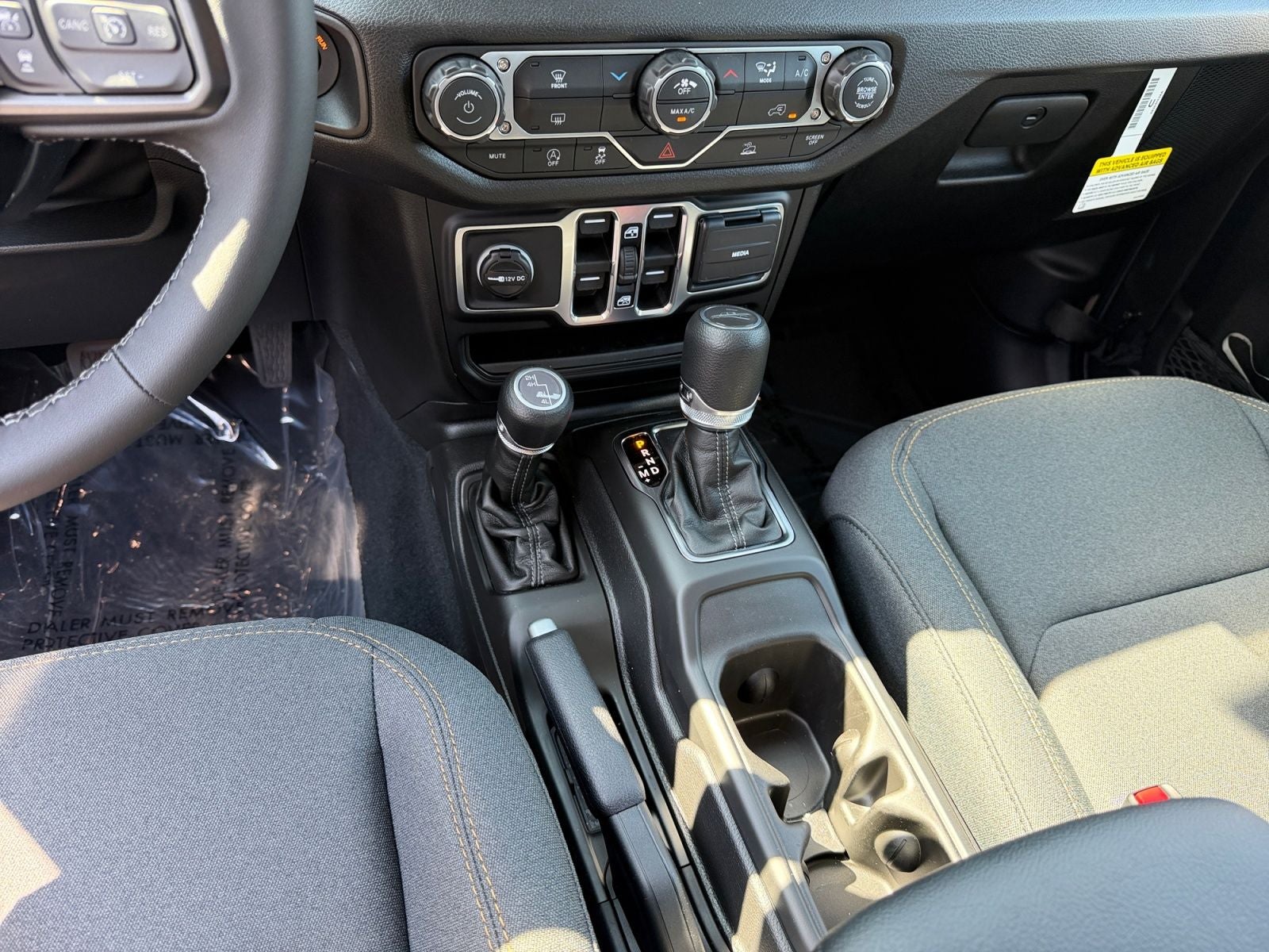 2026 Jeep Gladiator GLADIATOR SPORT S 4X4