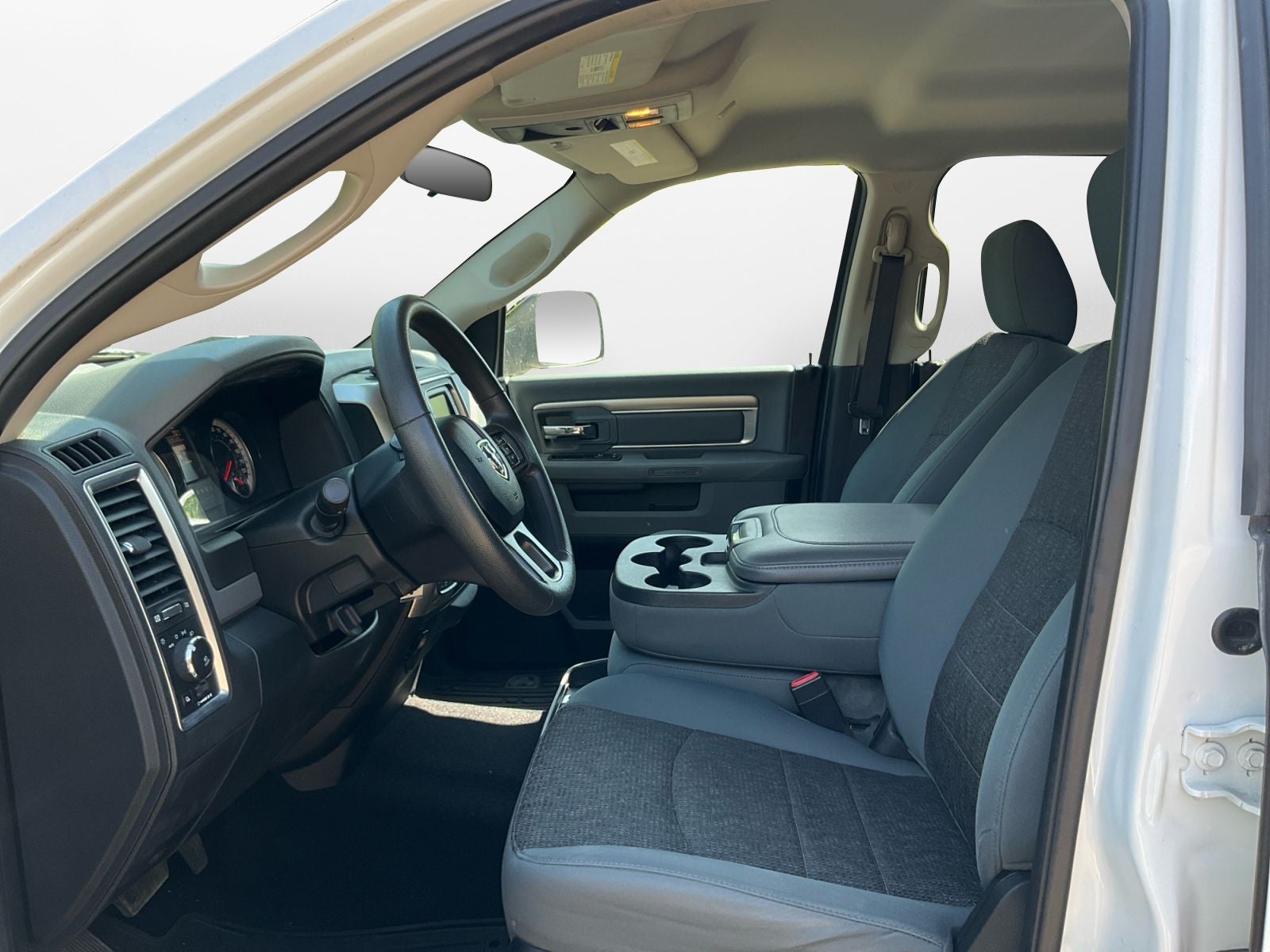 2018 RAM 1500 SLT Crew Cab 4x4 5'7' Box