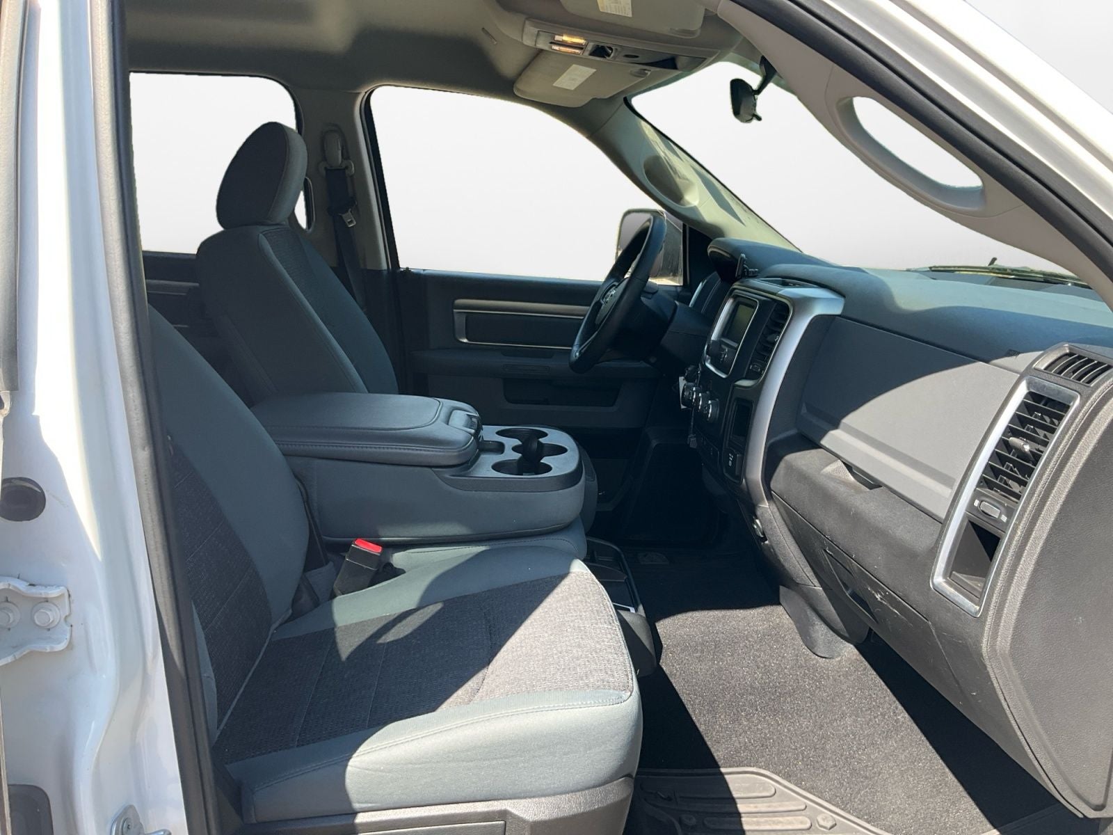 2018 RAM 1500 SLT Crew Cab 4x4 5'7' Box