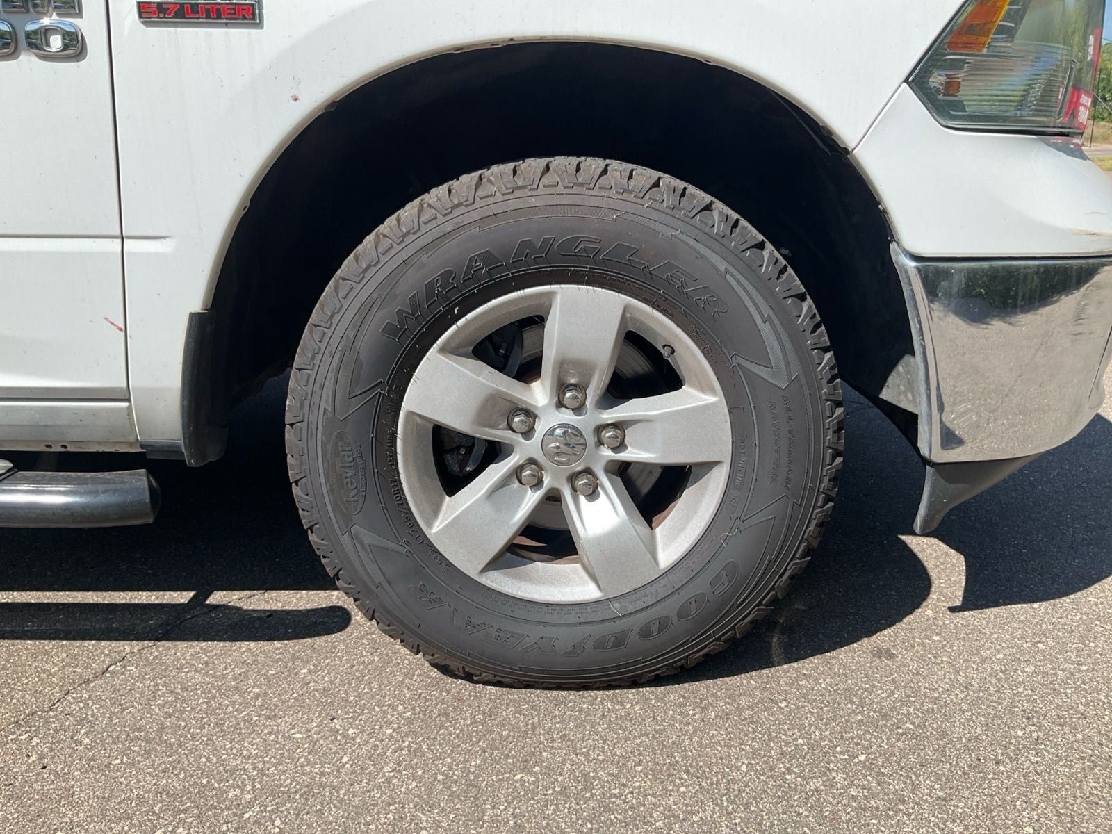 2018 RAM 1500 SLT Crew Cab 4x4 5'7' Box