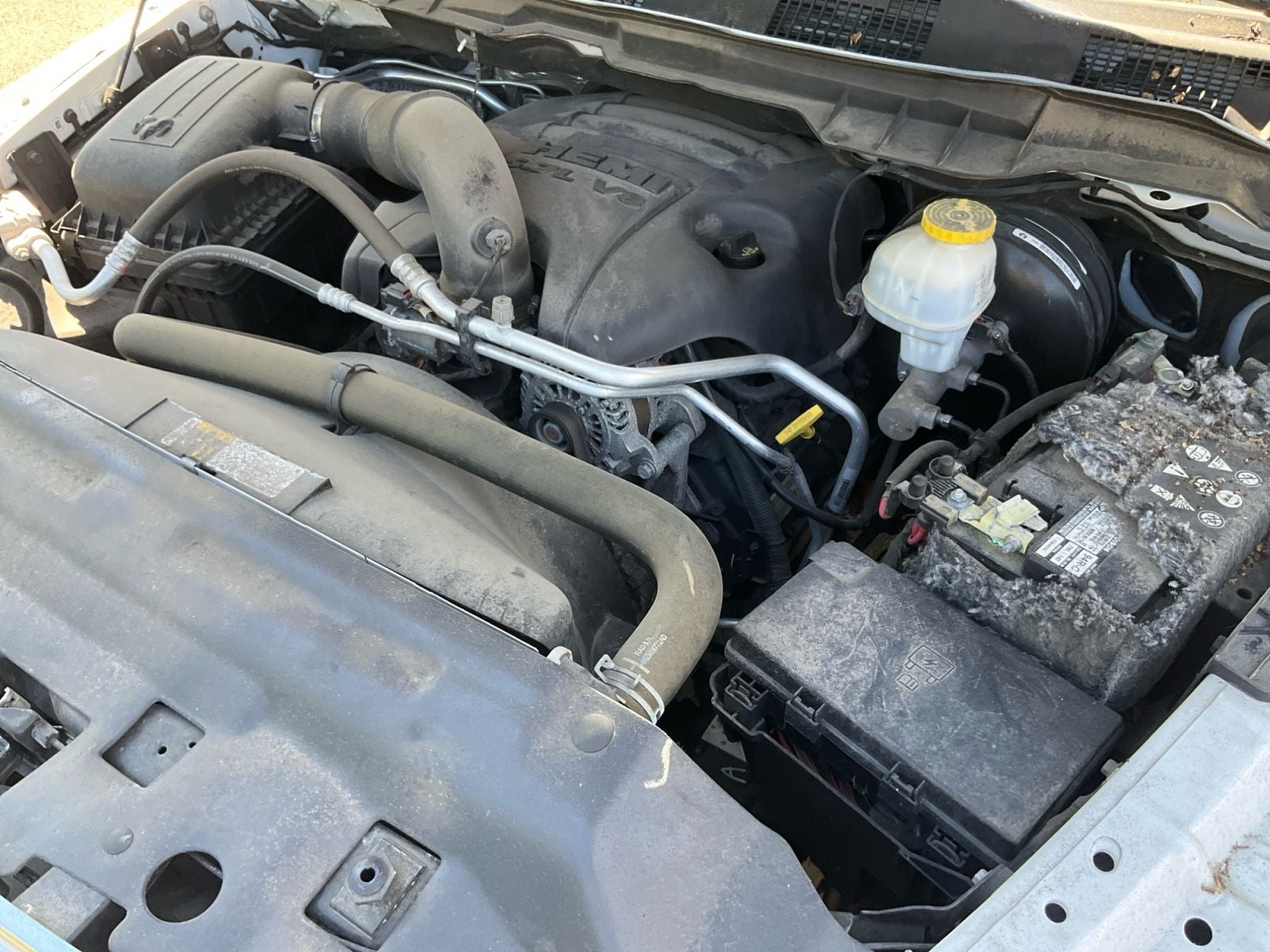 2018 RAM 1500 SLT Crew Cab 4x4 5'7' Box