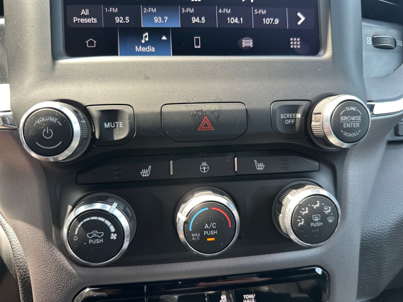 2024 RAM 1500 Big Horn Crew Cab 4x4 5'7' Box