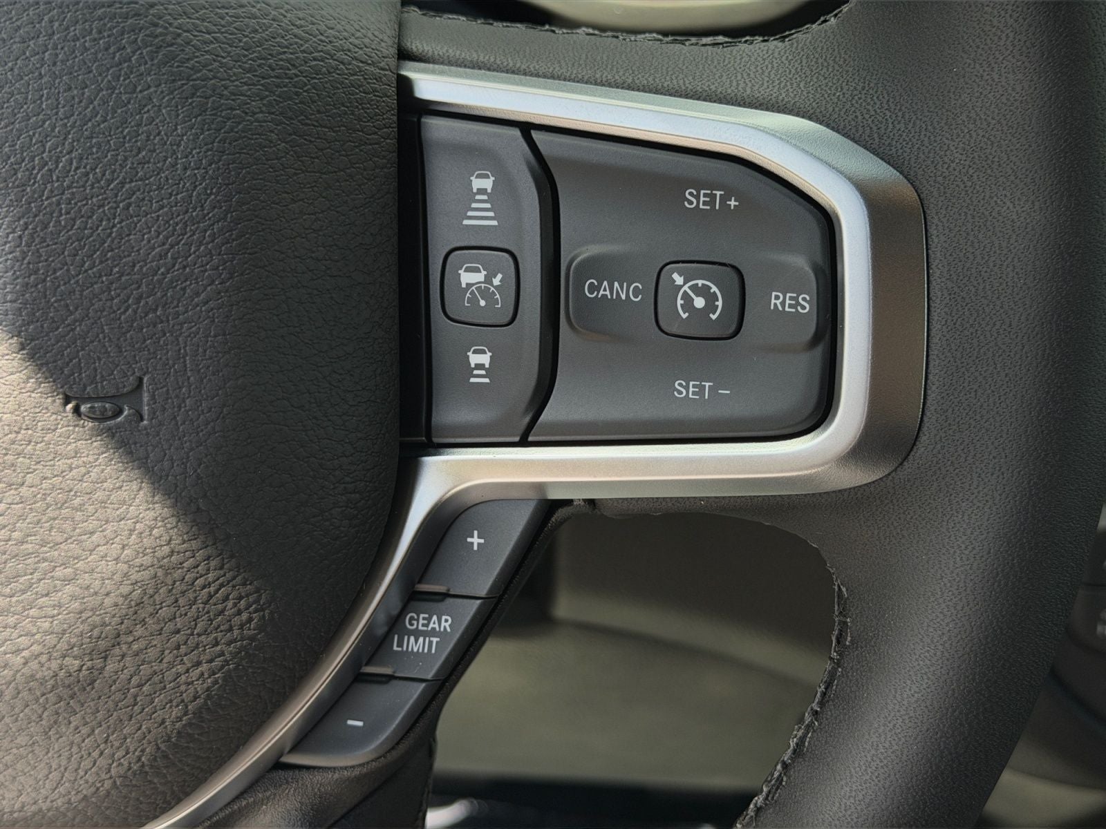 2026 RAM 1500 Big Horn Crew Cab 4x4 5'7' Box