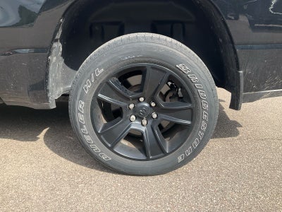 2020 RAM 1500 Big Horn Crew Cab 4x4 5'7' Box