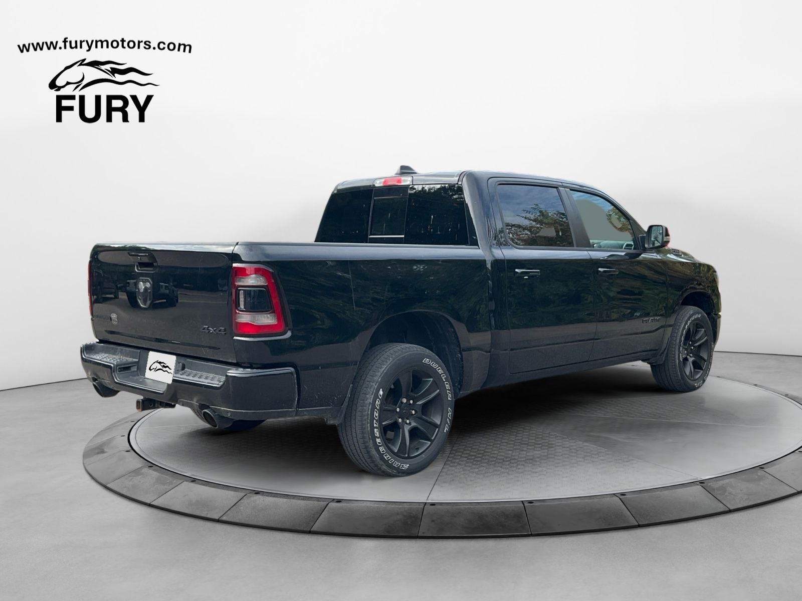 2020 RAM 1500 Big Horn Crew Cab 4x4 5'7' Box