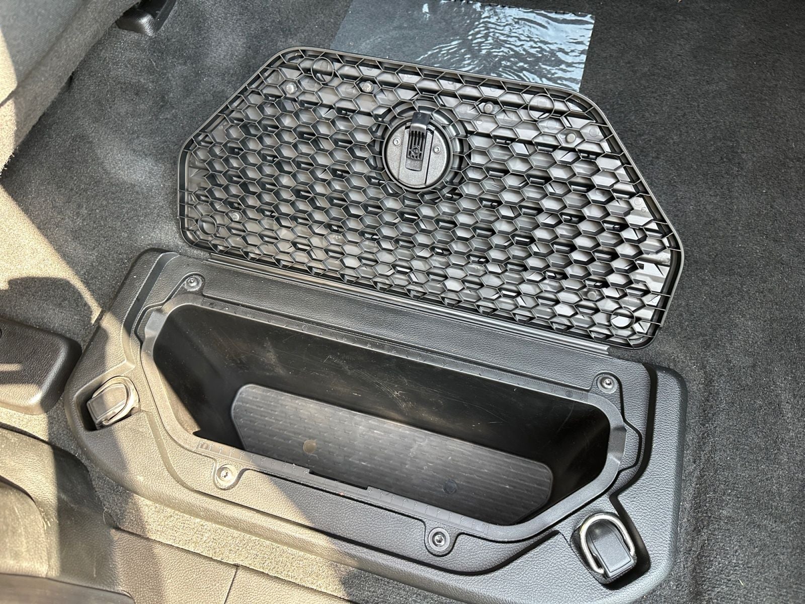 2020 RAM 1500 Big Horn Crew Cab 4x4 5'7' Box