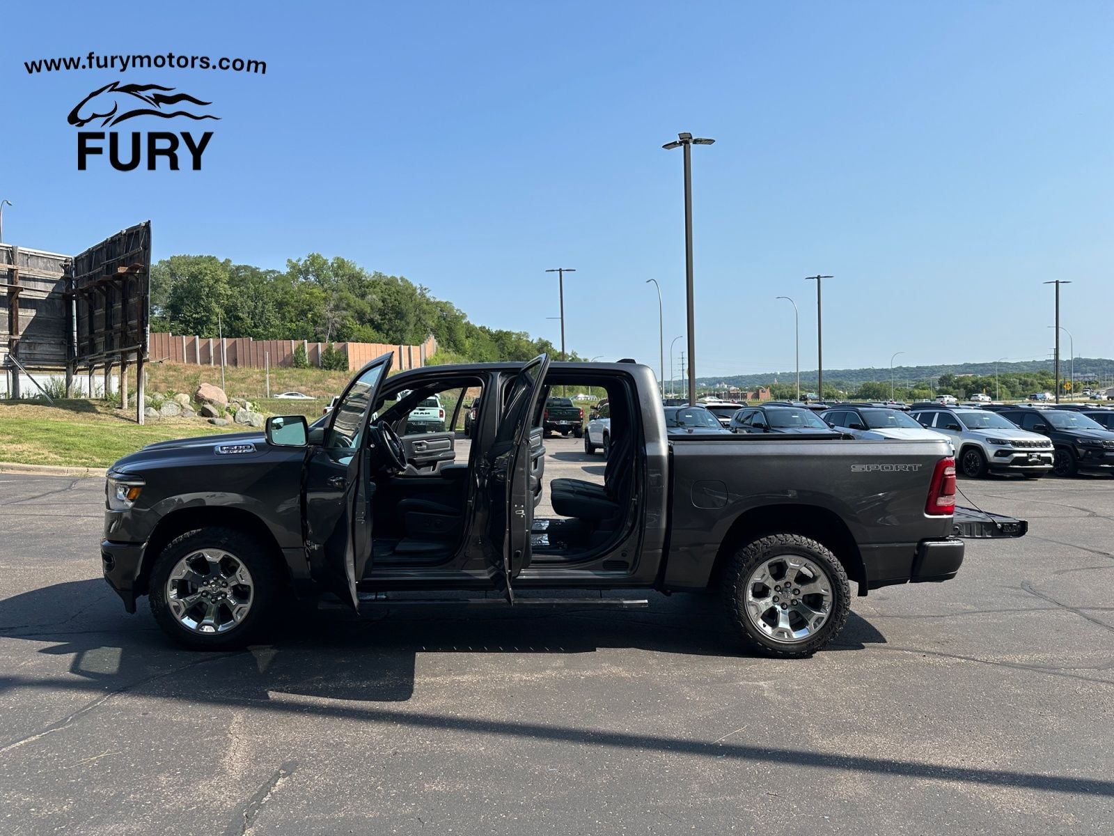 2020 RAM 1500 Big Horn Crew Cab 4x4 5'7' Box