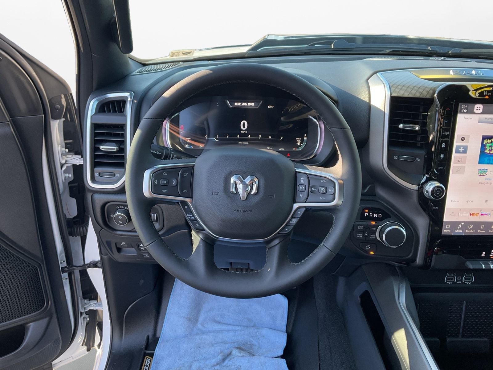 2026 RAM 1500 RAM 1500 BIG HORN CREW CAB 4X4 5'7' BOX