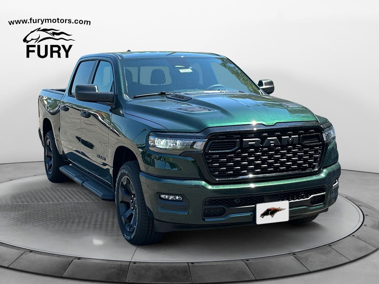 2026 RAM Ram 1500 RAM 1500 EXPRESS CREW CAB 4X4 5'7' BOX