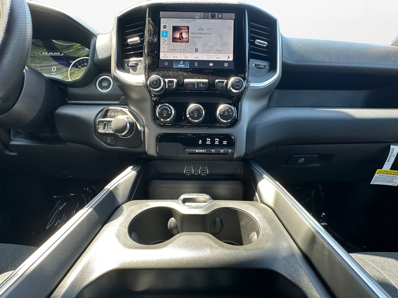 2026 RAM Ram 1500 RAM 1500 EXPRESS CREW CAB 4X4 5'7' BOX