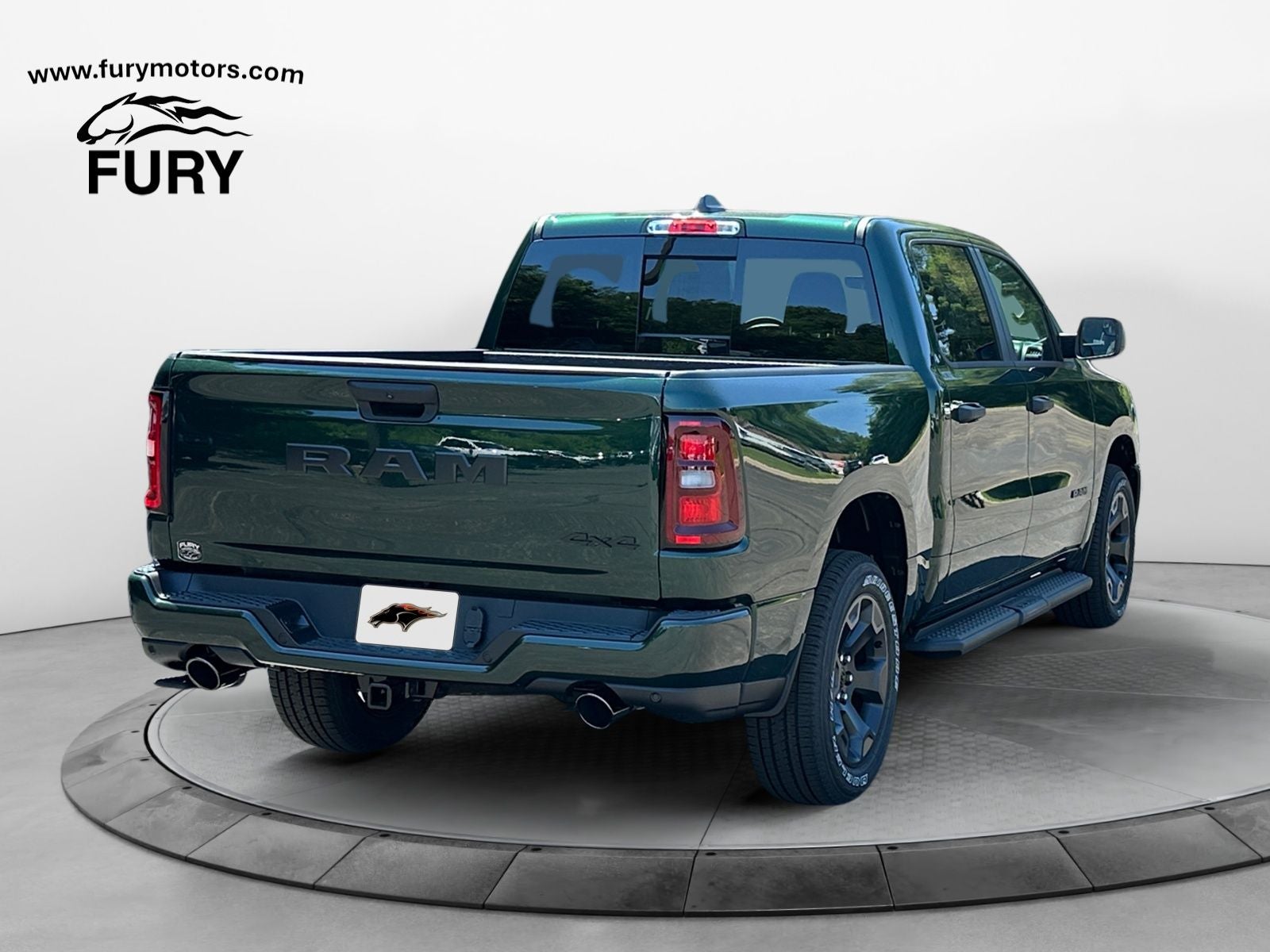 2026 RAM Ram 1500 RAM 1500 EXPRESS CREW CAB 4X4 5'7' BOX