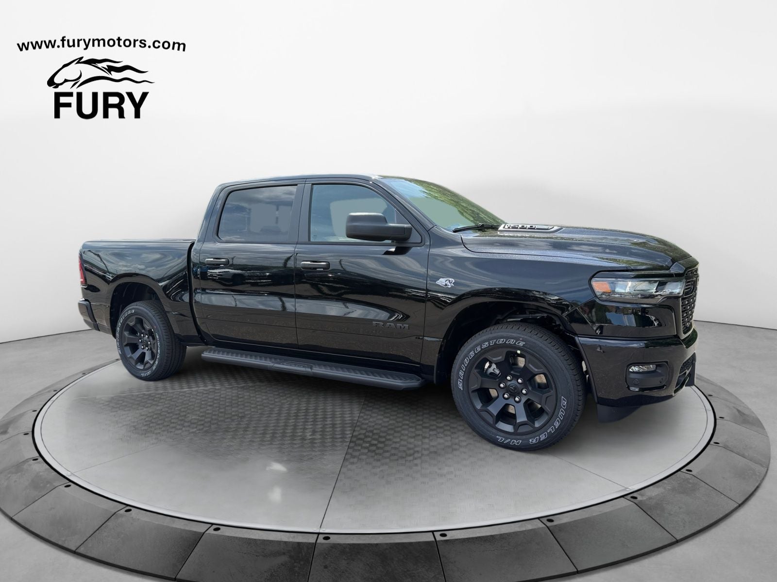 2026 RAM 1500 RAM 1500 EXPRESS CREW CAB 4X4 5'7' BOX