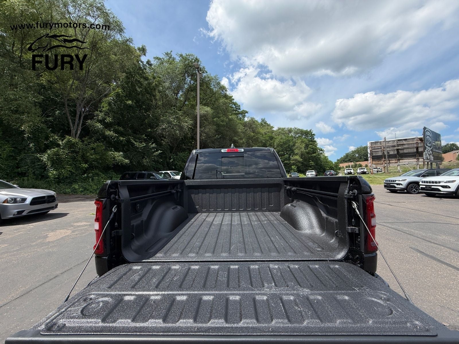 2026 RAM 1500 RAM 1500 EXPRESS CREW CAB 4X4 5'7' BOX