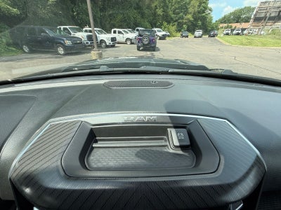 2026 RAM 1500 RAM 1500 EXPRESS CREW CAB 4X4 5'7' BOX