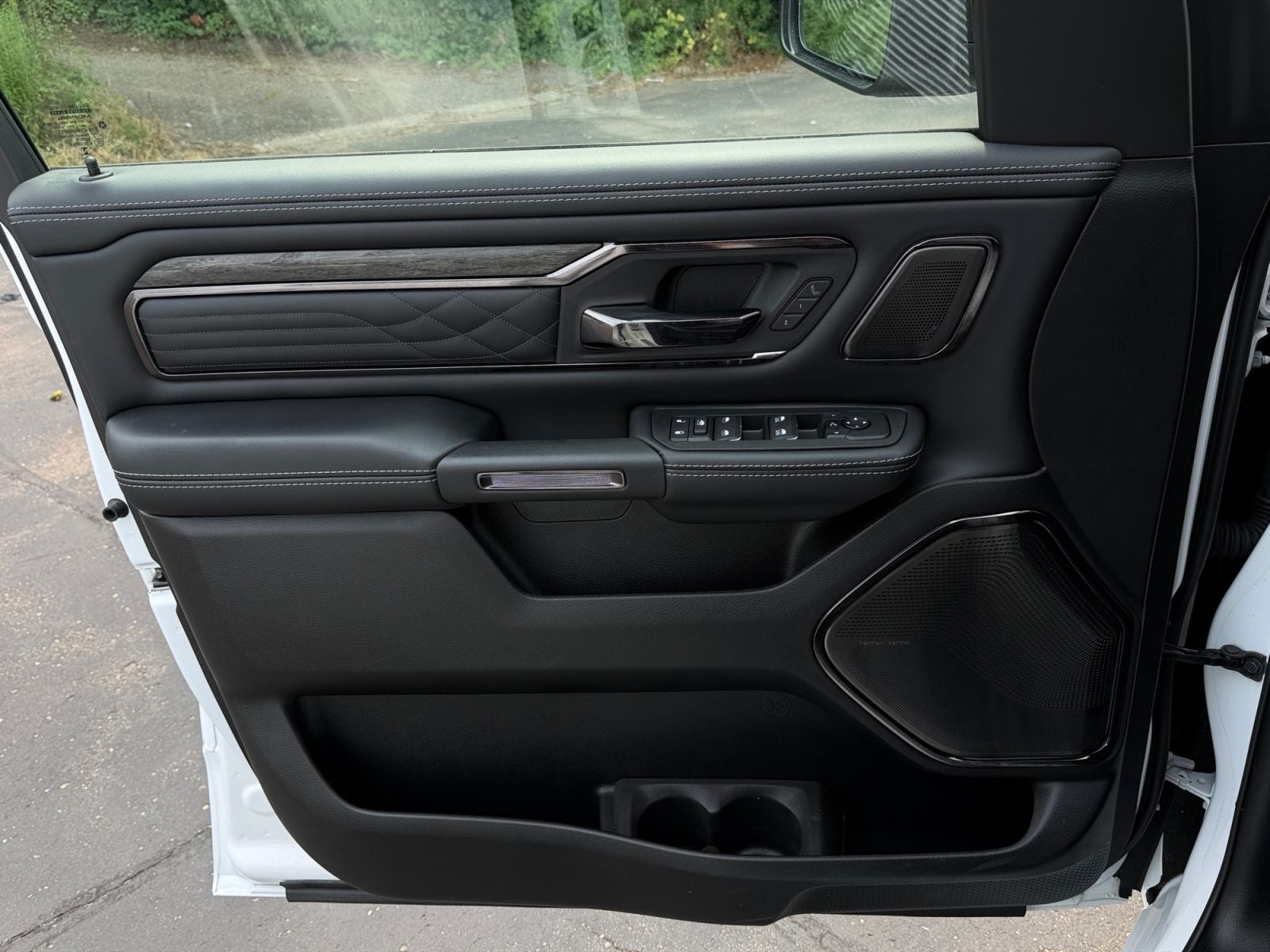 2026 RAM 1500 RAM 1500 LIMITED CREW CAB 4X4 5'7' BOX