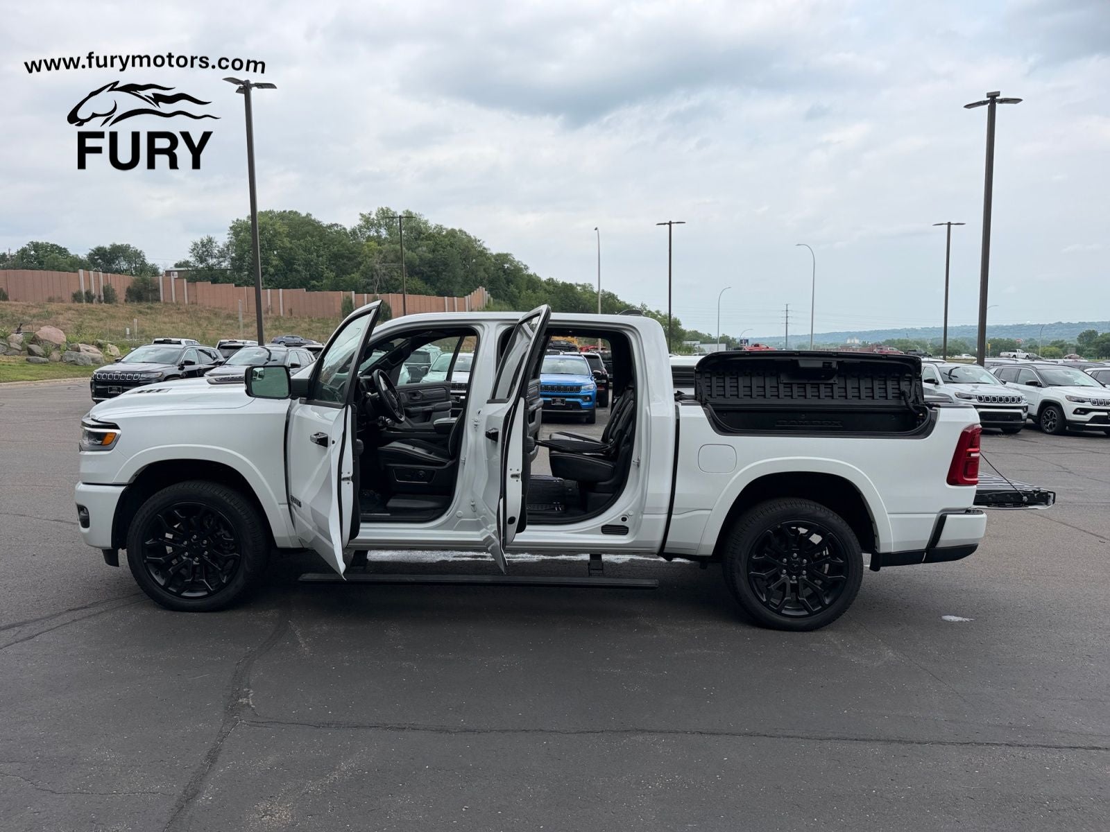 2026 RAM 1500 RAM 1500 LIMITED CREW CAB 4X4 5'7' BOX