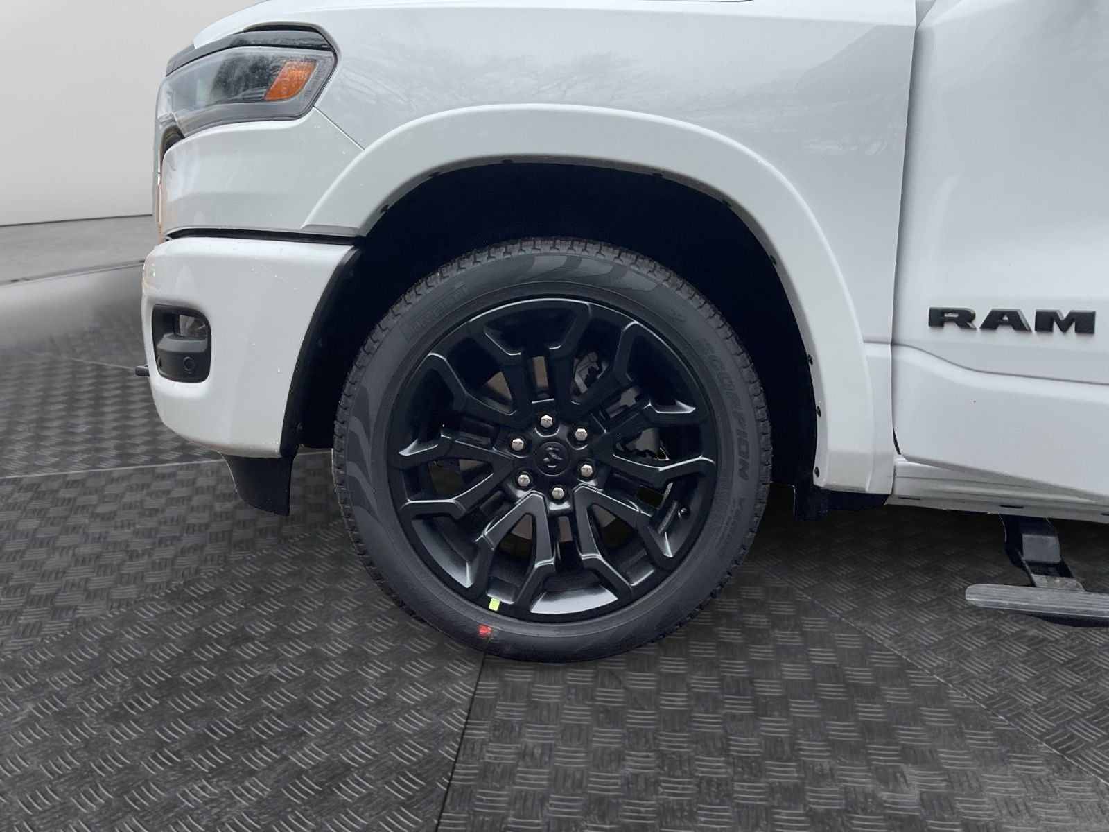 2026 RAM 1500 RAM 1500 LIMITED CREW CAB 4X4 5'7' BOX
