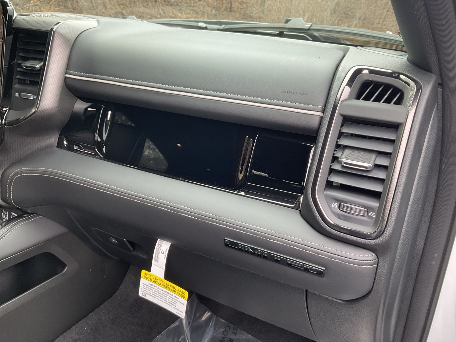 2026 RAM 1500 RAM 1500 LIMITED CREW CAB 4X4 5'7' BOX