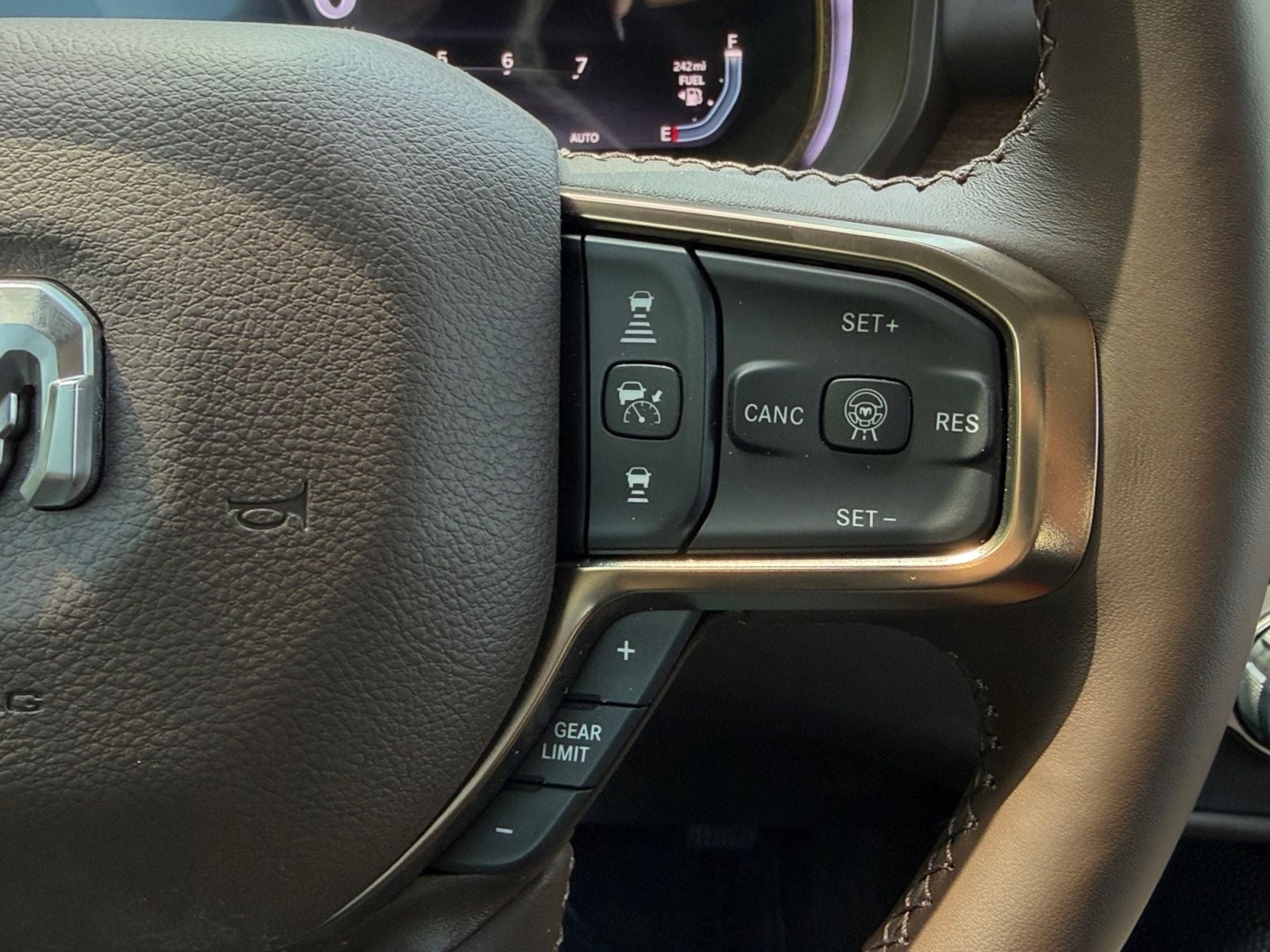 2026 RAM 1500 RAM 1500 LIMITED LONGHORN CREW CAB 4X4 5'7' BOX