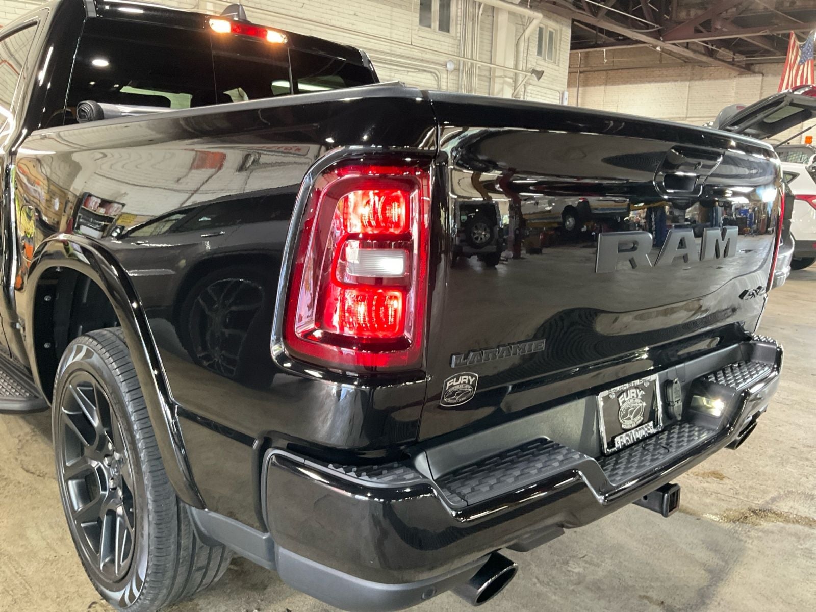 2025 RAM 1500 Laramie Crew Cab 4x4 5'7' Box